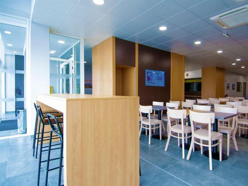 B&B Hotel La Rochelle Beaulieu Пюилборо Екстериор снимка