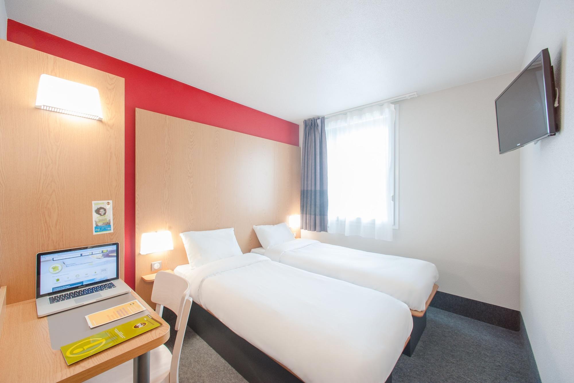 B&B Hotel La Rochelle Beaulieu Пюилборо Екстериор снимка