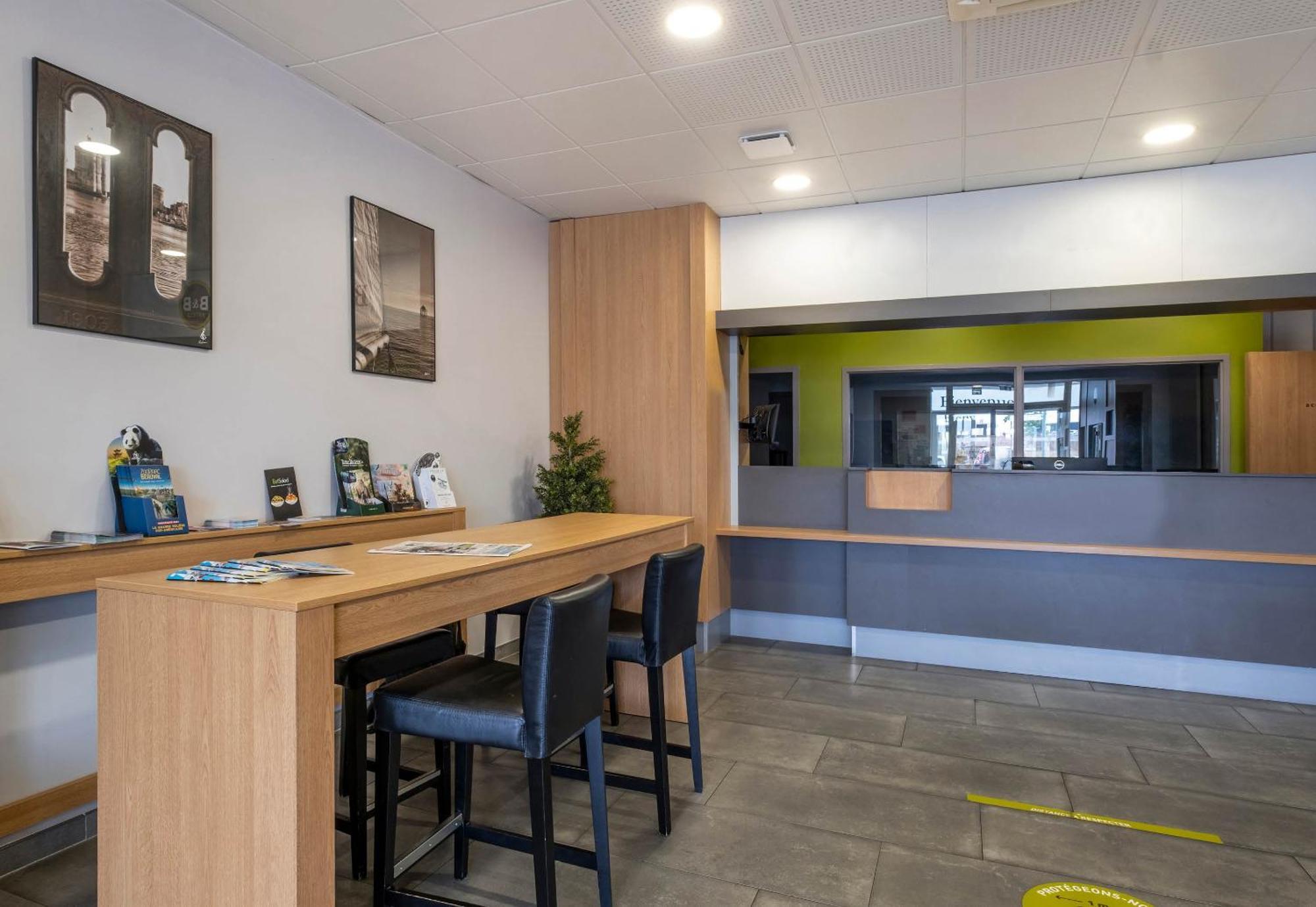 B&B Hotel La Rochelle Beaulieu Пюилборо Екстериор снимка
