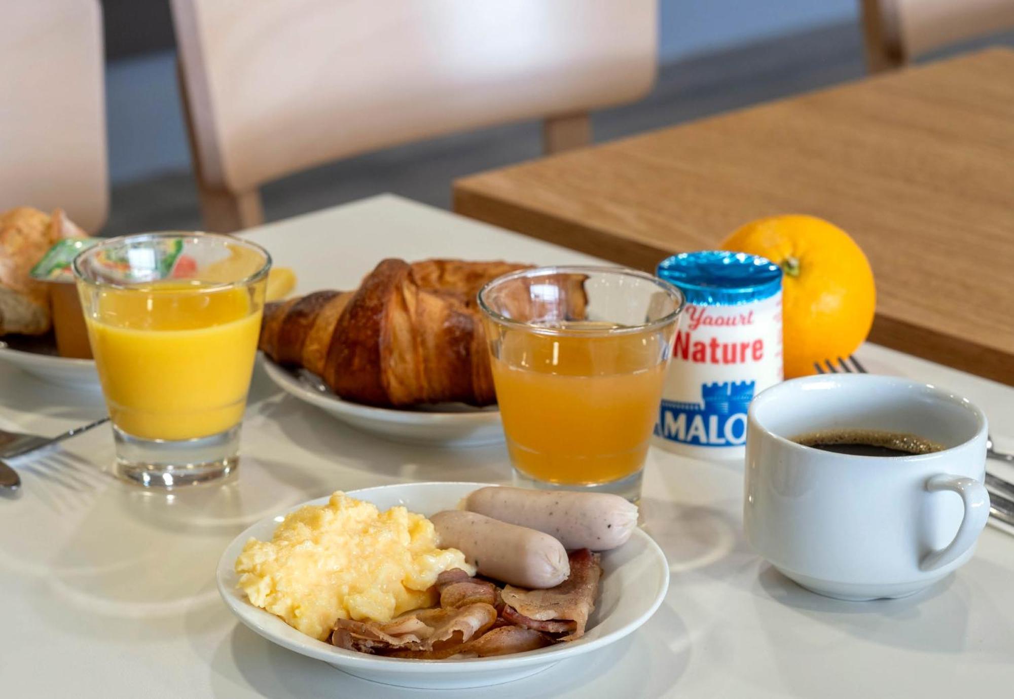 B&B Hotel La Rochelle Beaulieu Пюилборо Екстериор снимка