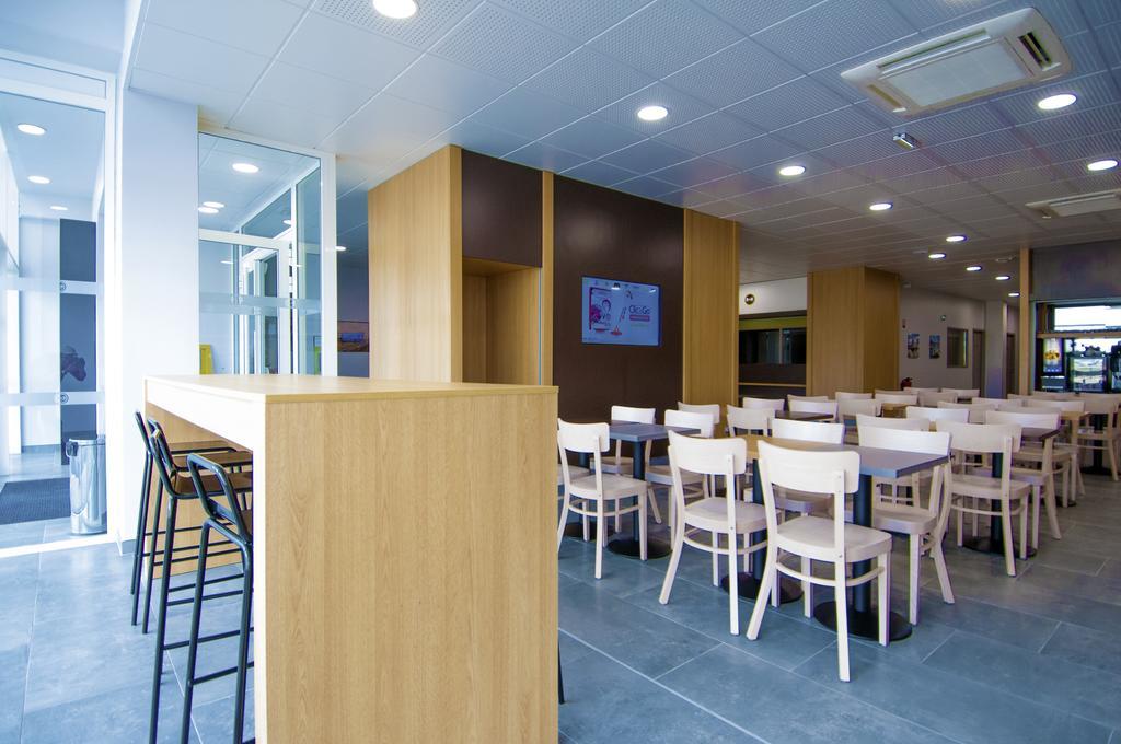 B&B Hotel La Rochelle Beaulieu Пюилборо Екстериор снимка
