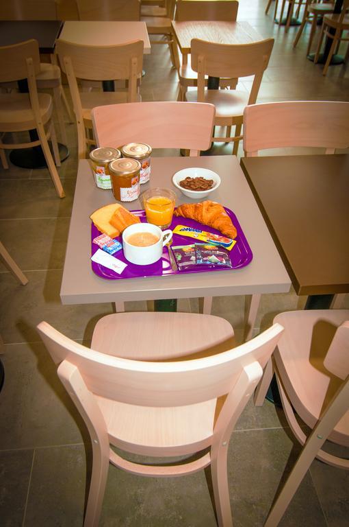 B&B Hotel La Rochelle Beaulieu Пюилборо Екстериор снимка