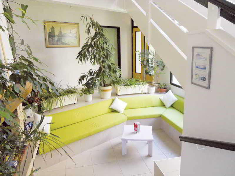 B&B Hotel La Rochelle Beaulieu Пюилборо Екстериор снимка