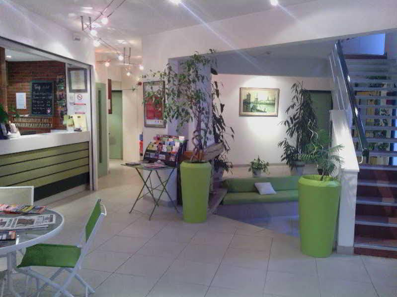 B&B Hotel La Rochelle Beaulieu Пюилборо Екстериор снимка