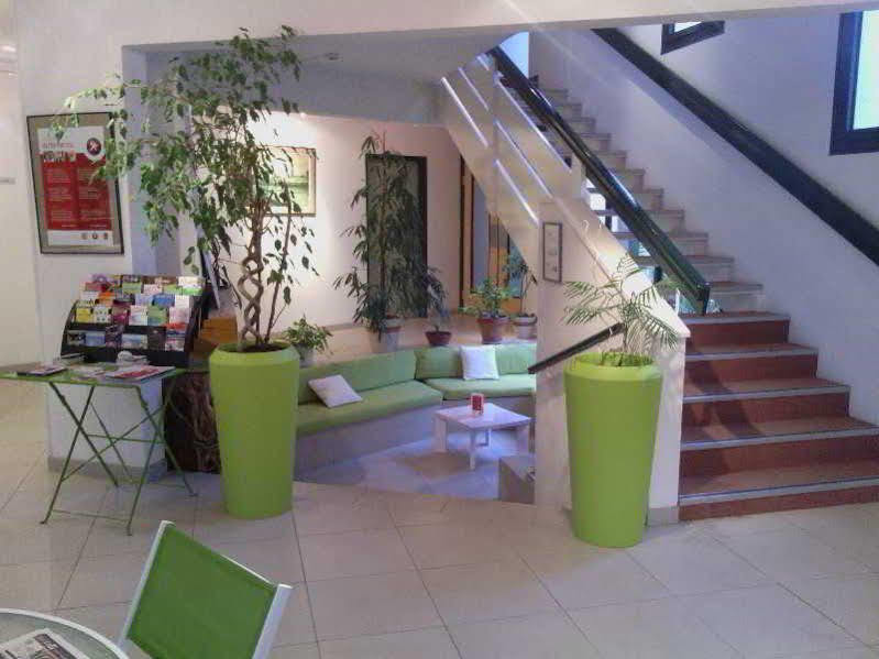 B&B Hotel La Rochelle Beaulieu Пюилборо Екстериор снимка
