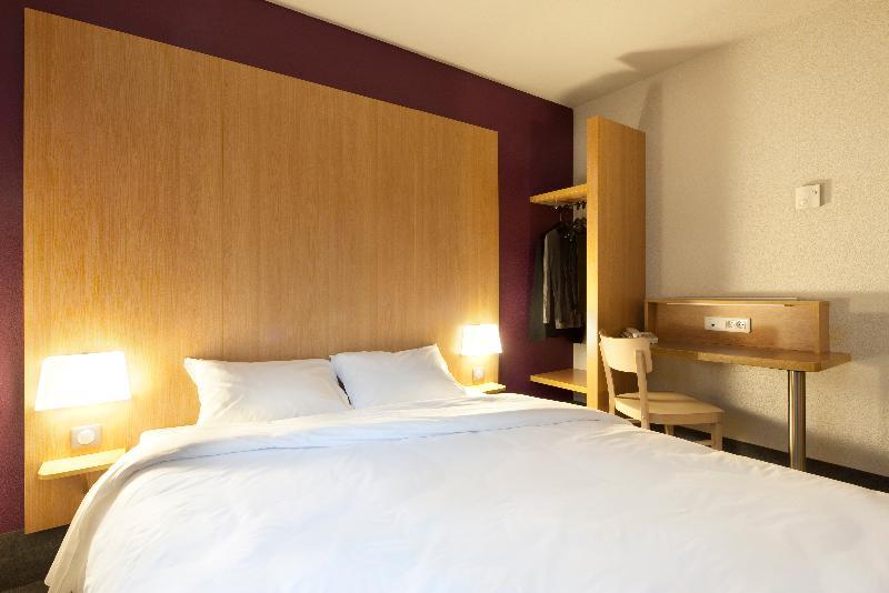 B&B Hotel La Rochelle Beaulieu Пюилборо Екстериор снимка